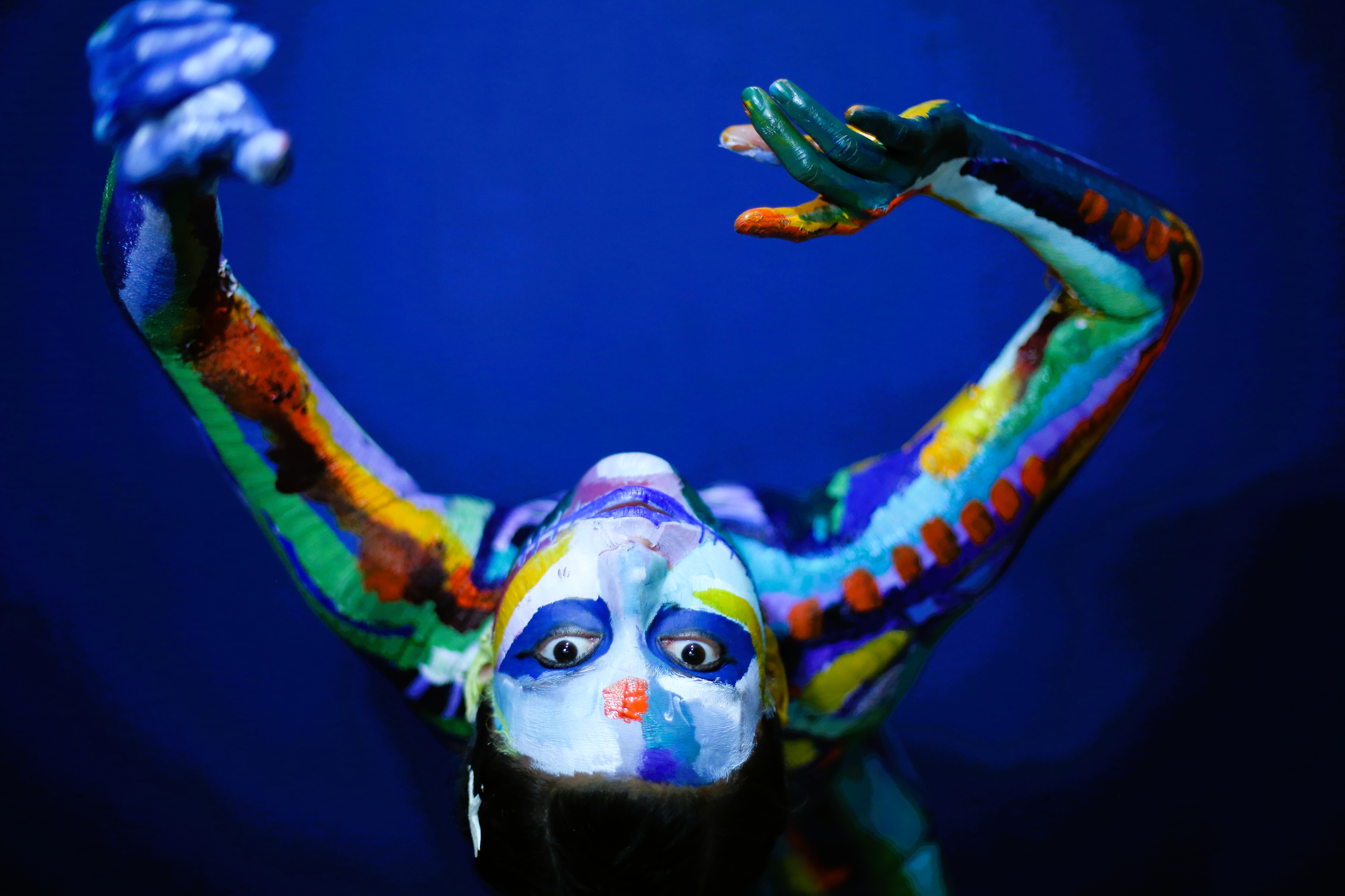07.5 - SERIE: MUJER AZUL V  - CUERPOS PINTADOS -  2014 - 2019
